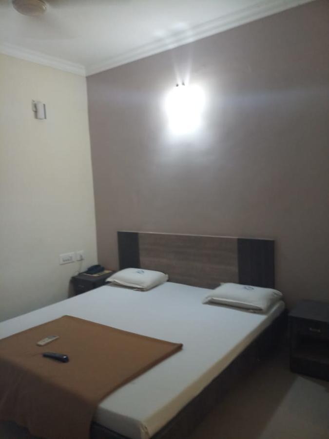 Chennai Guest House Bagian luar foto