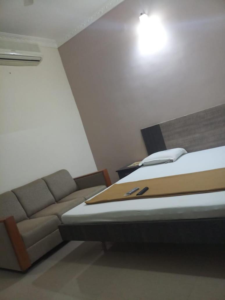 Chennai Guest House Bagian luar foto